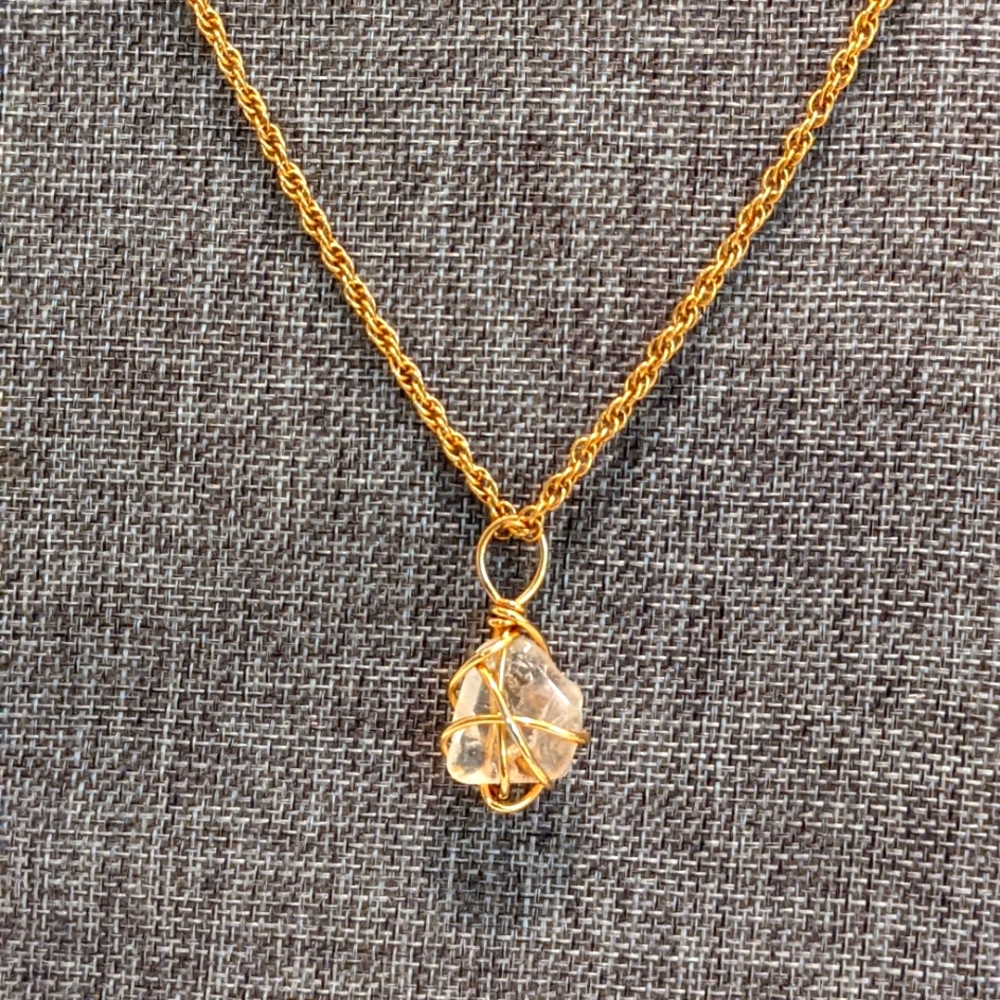 Wrapped clear Quartz pendant with 30" chain